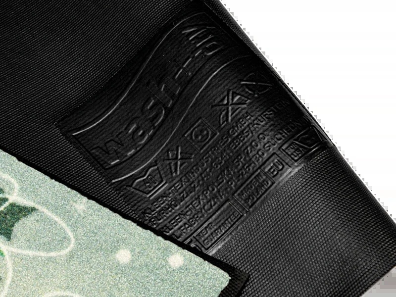 Snow-Globe-50x75cm-03-9010216073393-EINGEKLAPPT